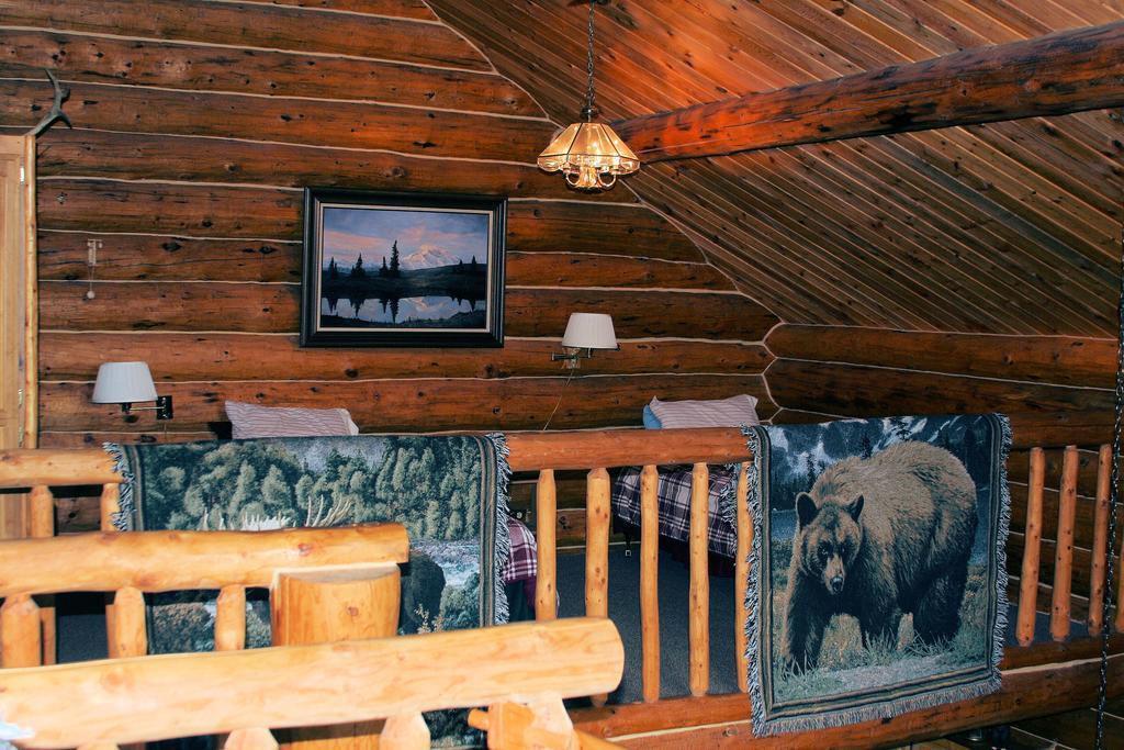 Wise Old Hunter Lodge Anchor Point Kamer foto