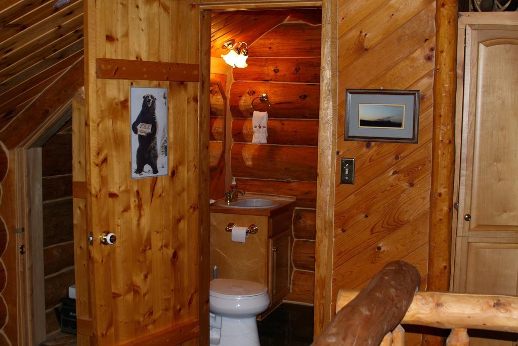 Wise Old Hunter Lodge Anchor Point Kamer foto